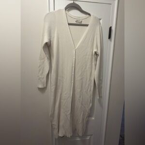 Abercrombie & Fitch Cream Ribbed Sweater